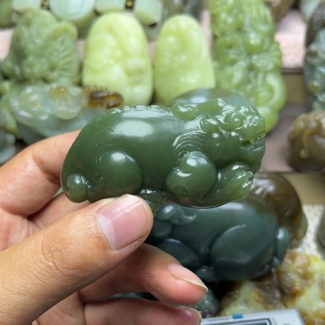 【闪购商品】和田玉把件未镶嵌郑**妮