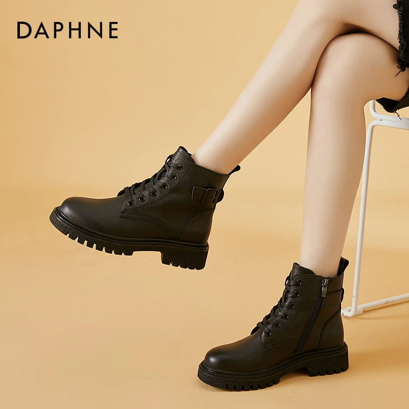 达芙妮时尚防滑圆头厚底英伦风秋冬马丁靴女款爆款2025新款正品