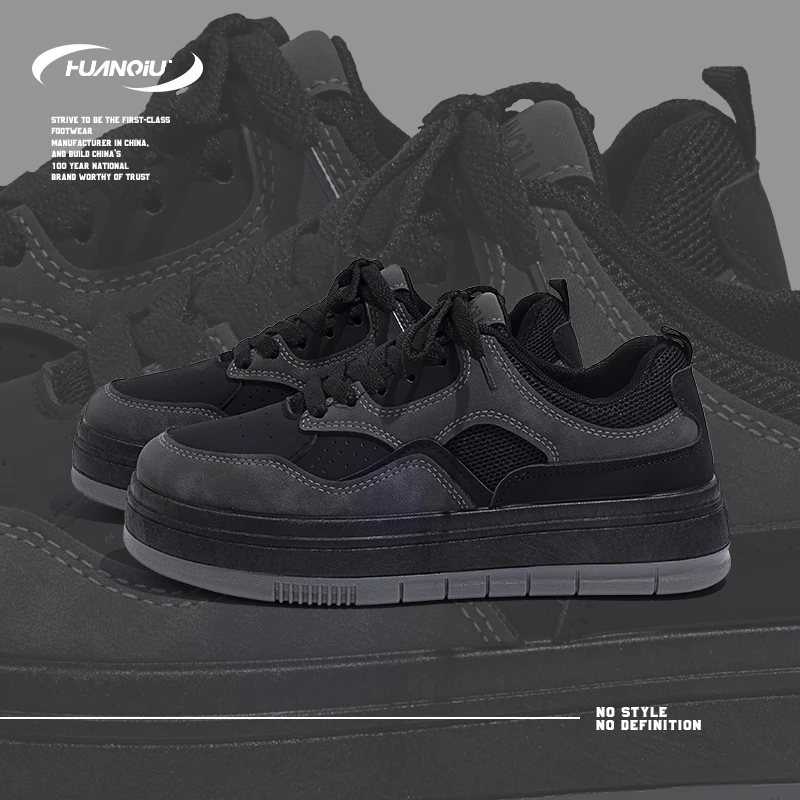 环球爆款复古黑色板鞋女款2024春季新款女鞋潮流百搭休闲小黑鞋女