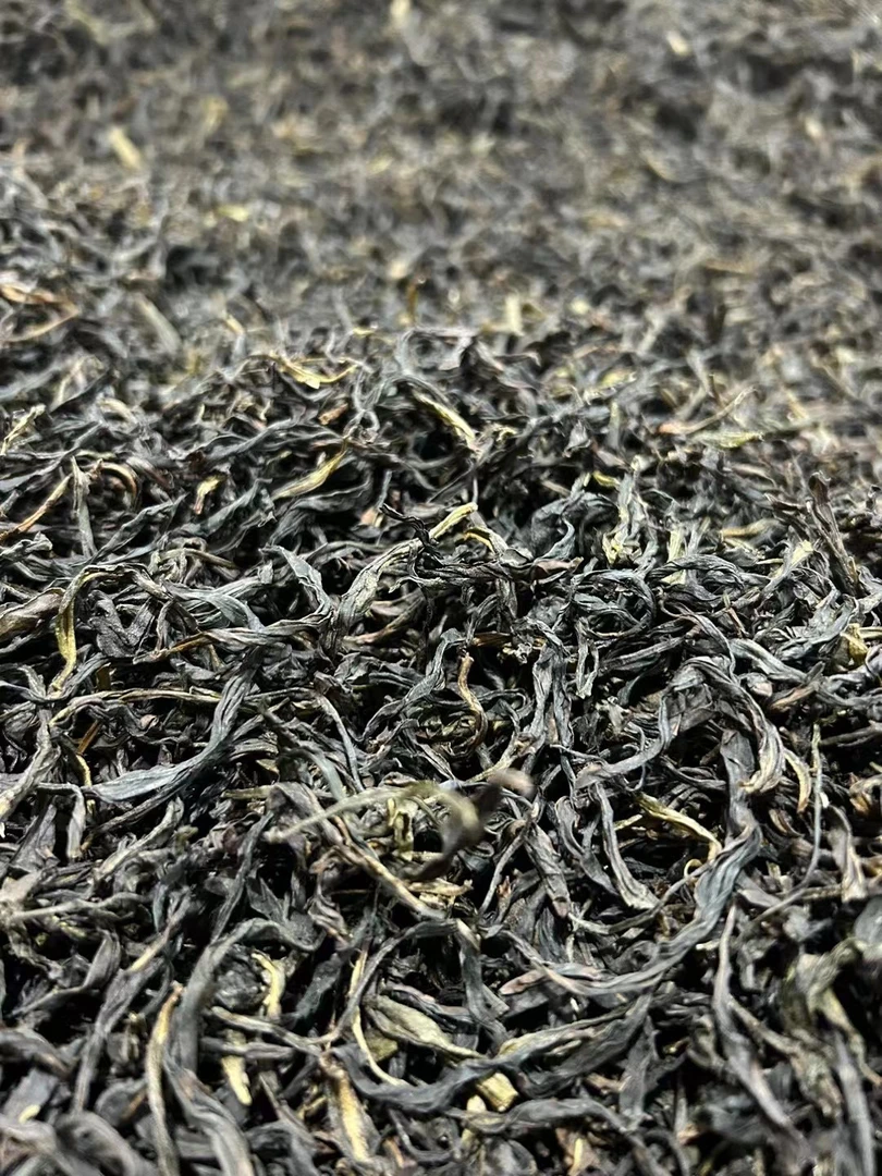 2025年凤凰单丛茶春茶鸭屎香，花香味浓郁持久。