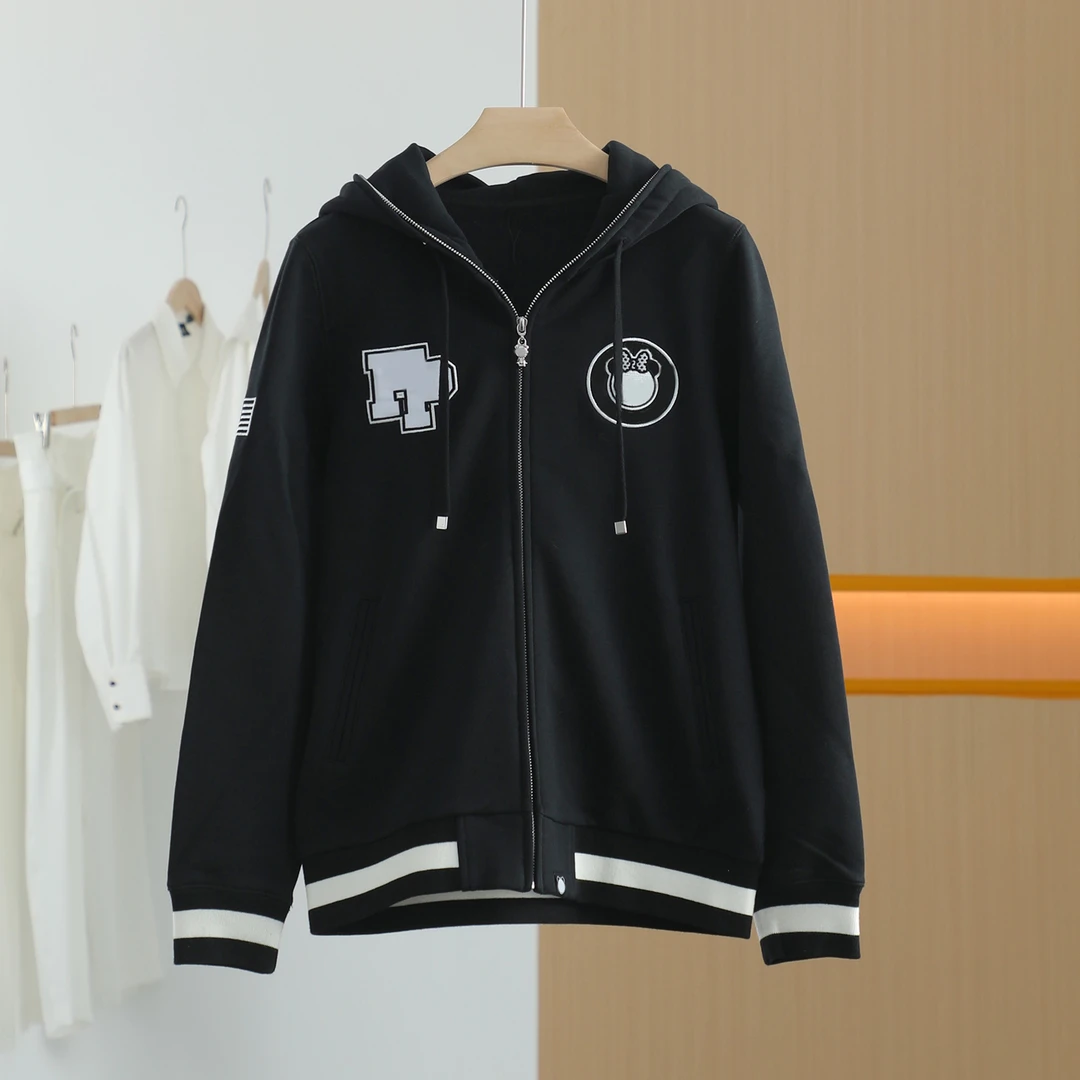 【唐长老自营】货号60549女装新款百搭连帽卫衣-熊m