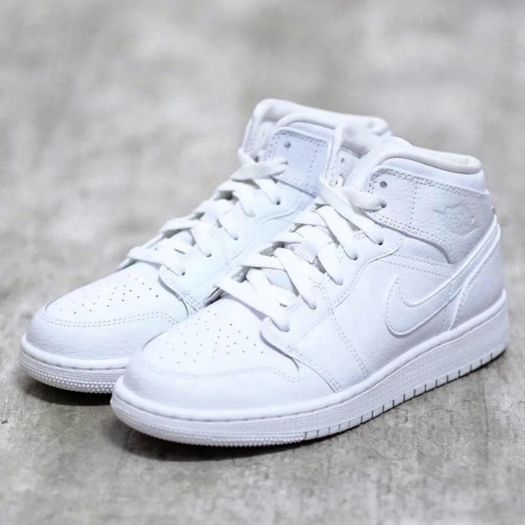 AIR JORDAN 1 AJ1 MID 女鞋全白纯白色中帮运动休闲鞋 554725-130