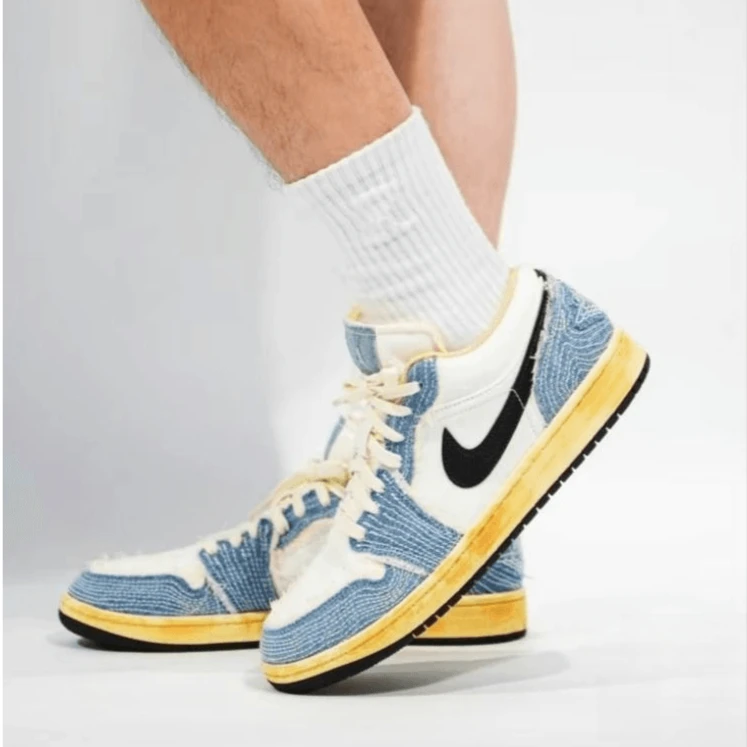 Air Jordan 1 Low AJ1 做旧水洗蓝男子牛仔复古篮球鞋 FN7670-493