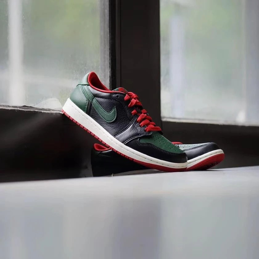 耐克Air Jordan 1 AJ1 low 黑绿低帮休闲高尔夫鞋女款 CZ0775-036