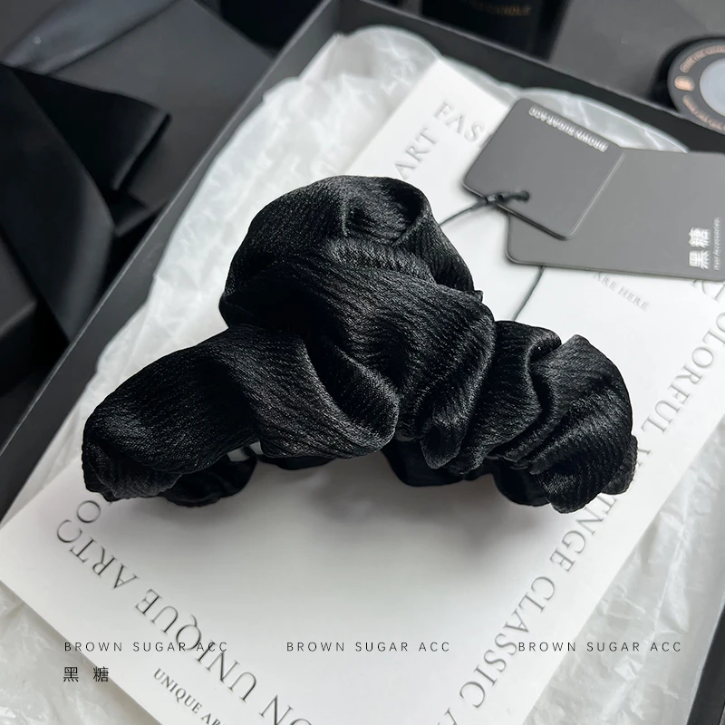 拉丝纹理缎面泡泡抓夹光泽感超大号云朵鲨鱼夹后脑勺盘发夹子发饰