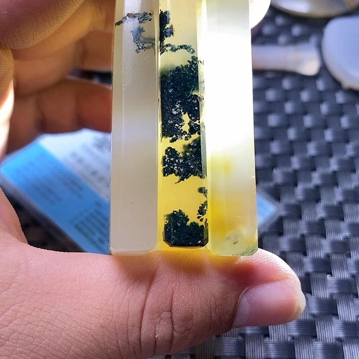 玛瑙玉石水草玛瑙