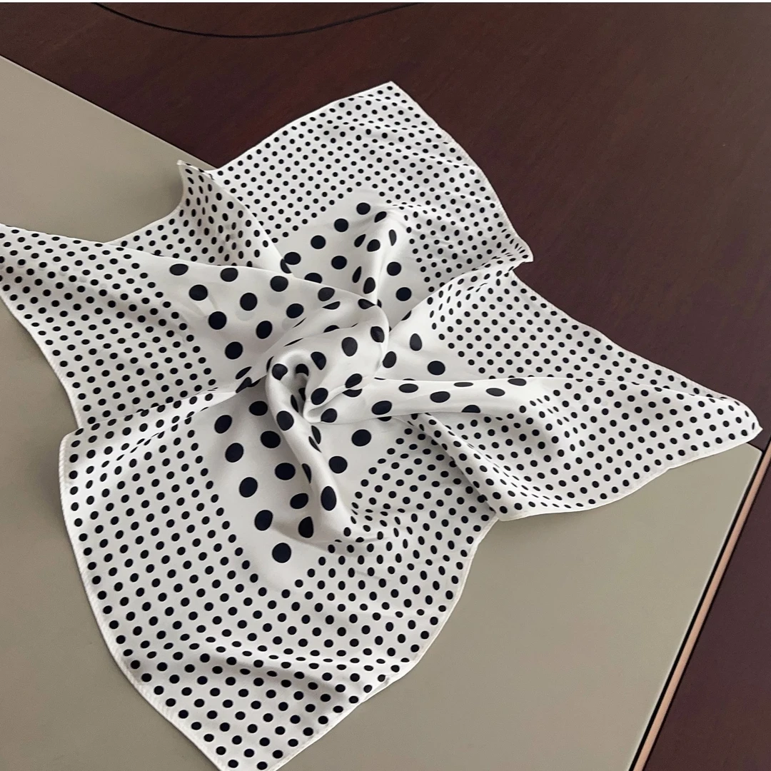 GT7576小方形丝巾