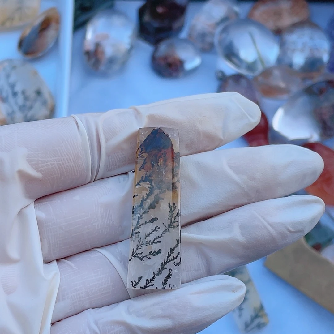 水晶颈饰未镶嵌潇****菌