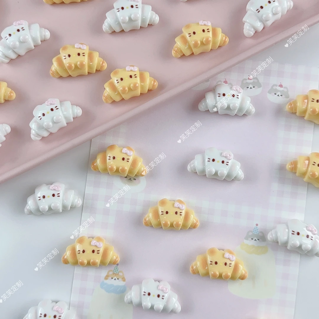 【笑笑定制—KT牛角包】diy树脂小饰品/食完/手工摆件