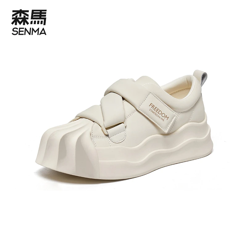 森马新款休闲时尚板鞋女