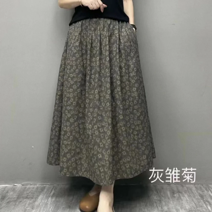 2399 优雅复古花色半身裙