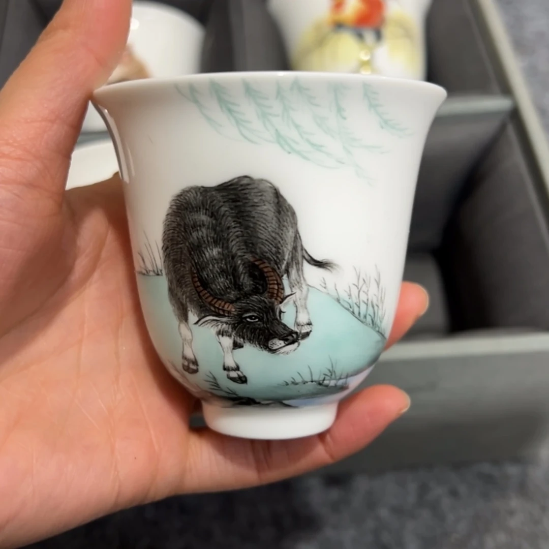 【闪购商品】陶瓷壶?**觉