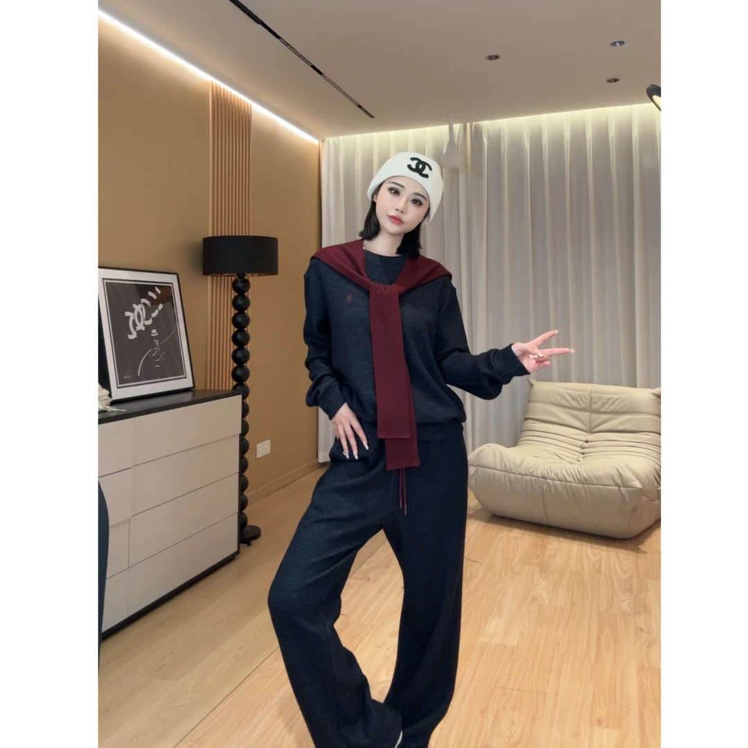 【红人上新】极简圆领长袖T恤披肩保暖休闲直筒裤三件套