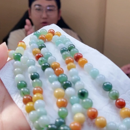 翡翠颈饰未镶嵌翡翠多样性发其一