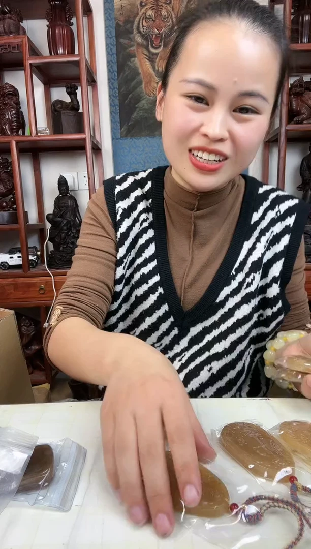 【闪购商品】木臻宝工艺随行底座