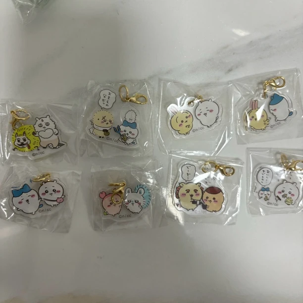 【菠萝拆卡】chiikawa吉伊卡哇迷你亚克力钥匙扣 全8种 明款