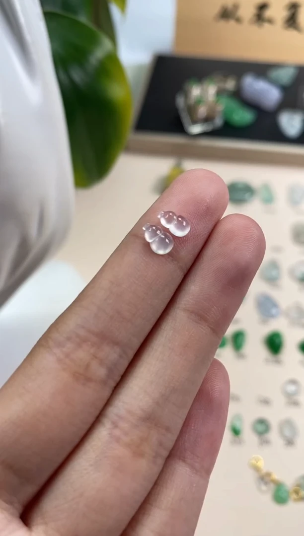 【闪购商品】翡翠散珠翡翠白冰裸石