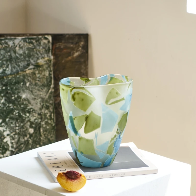 Frost Bloom · 苔霜浮屿丨绿色玉石花纹冰感琉璃花瓶