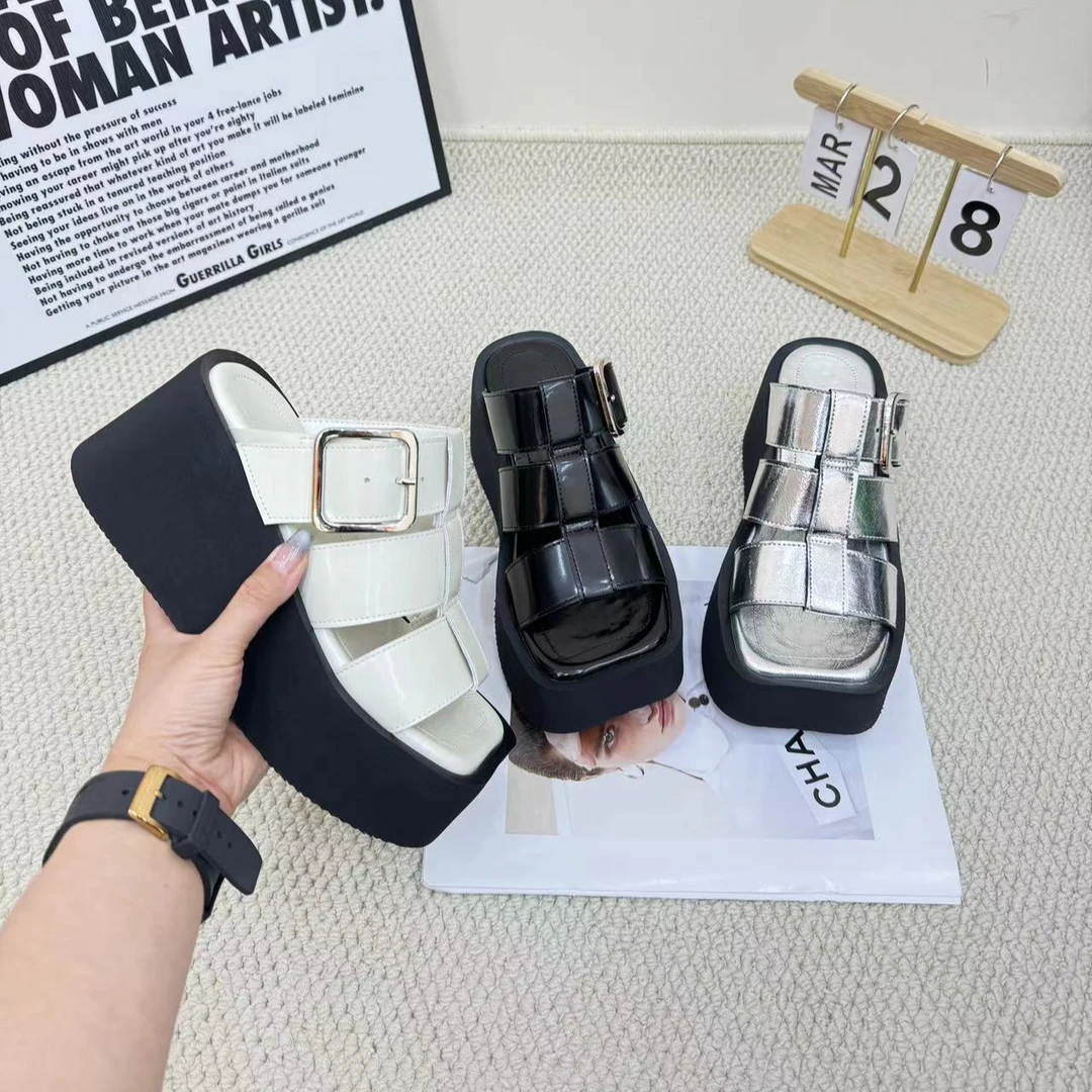 2024夏新款真皮方头露趾百搭小众厚底高跟女拖鞋外穿时尚凉鞋凉拖