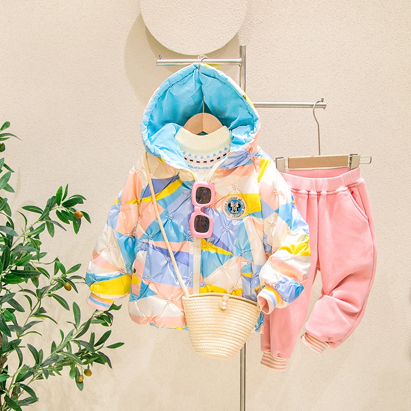 X-120-150cm 女童冬季炫彩小花几何拼色连帽羽绒服 MF3080801