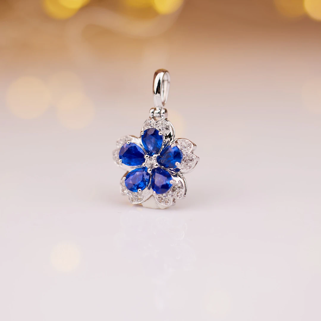 18K金蓝宝石花花吊坠U0238