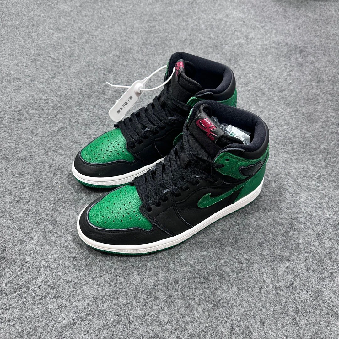 aj1黑绿 41码  QQ1001