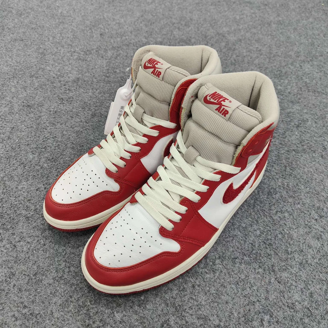 aj1白红 43码 ss1123鞋