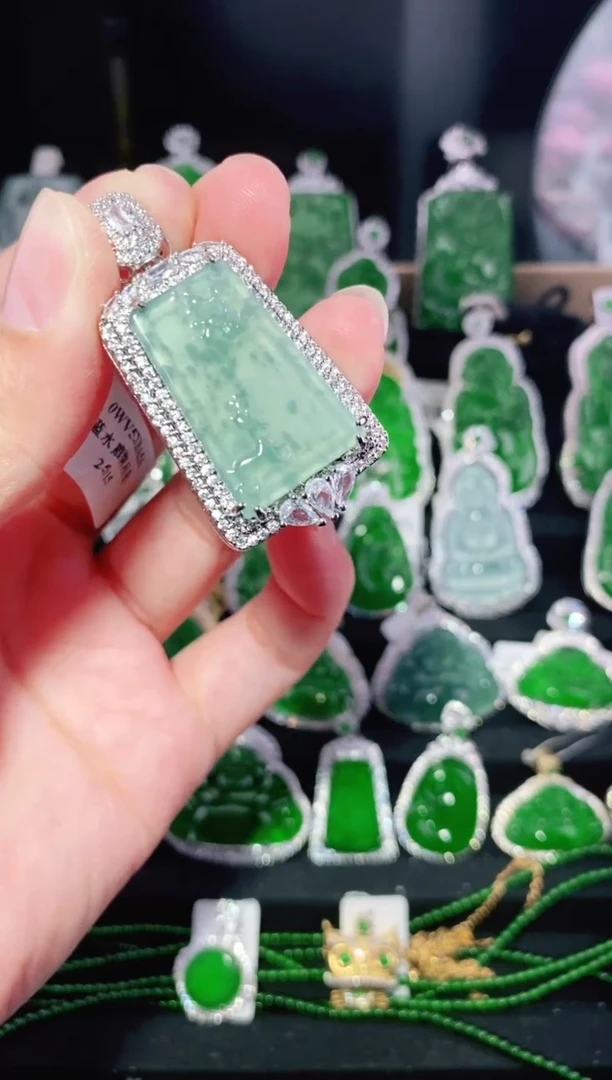 【闪购商品】翡翠耳饰未镶嵌一鹿有你25015X