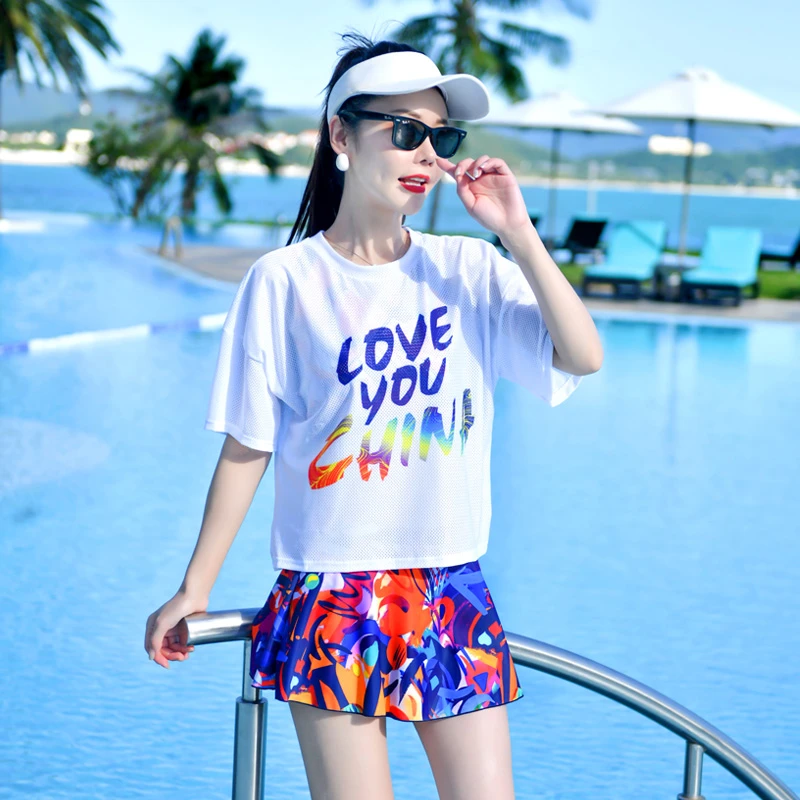 泳衣女泡温泉分体保守2025新款遮肚显瘦大码泳装白色高级感夏天