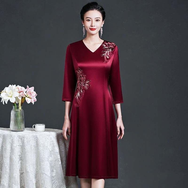 秋冬喜婆婆儿子结婚宴连衣裙中长款洋气年轻妈妈嫁女儿礼服裙显瘦