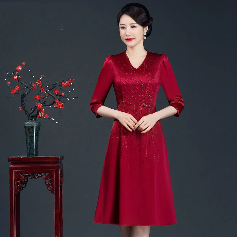 婚礼妈妈装礼服2024春季新款高贵喜宴会婚宴礼服七分袖醋酸连衣裙