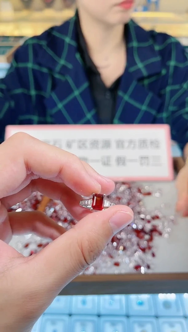 【闪购商品】石榴石戒指银S925镀金镶嵌石榴石戒指