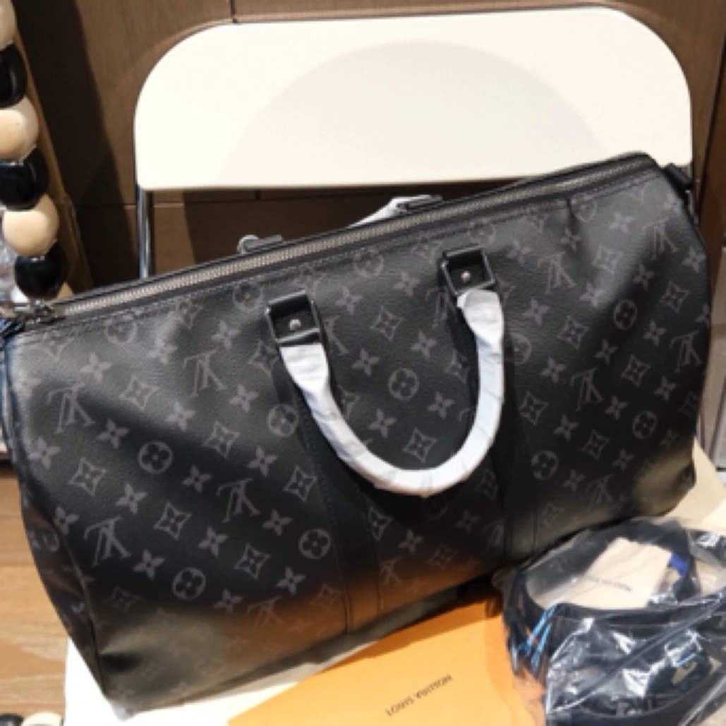 95新 LouisVuitton/路易威登 黑花旅行袋 尺寸45/21/27
