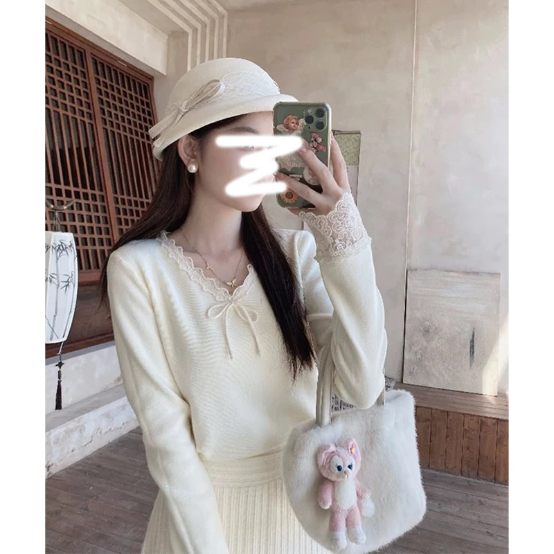 法式蕾丝拼接针织衫女秋冬款高级感内搭毛衣V领修身打底上衣