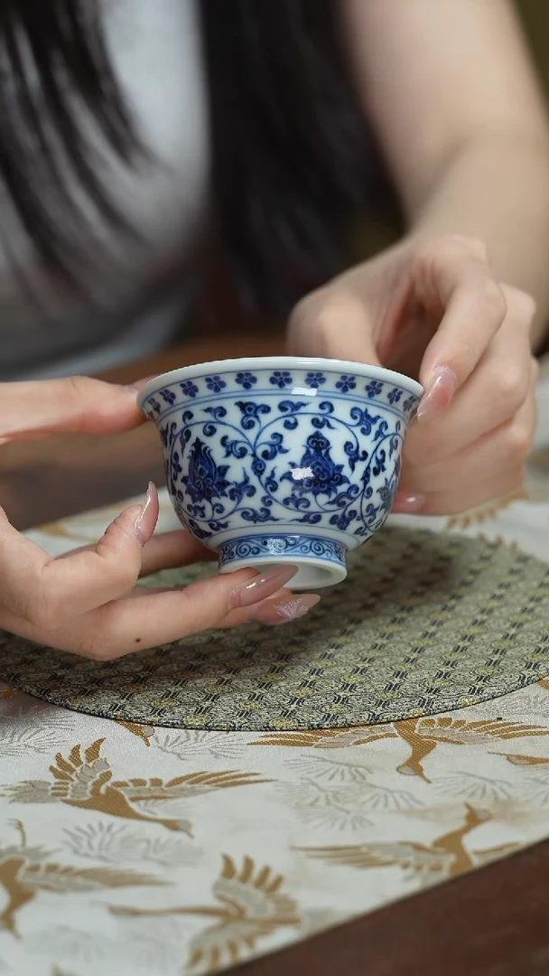 【闪购商品】杯润山窑 缠枝小压手杯