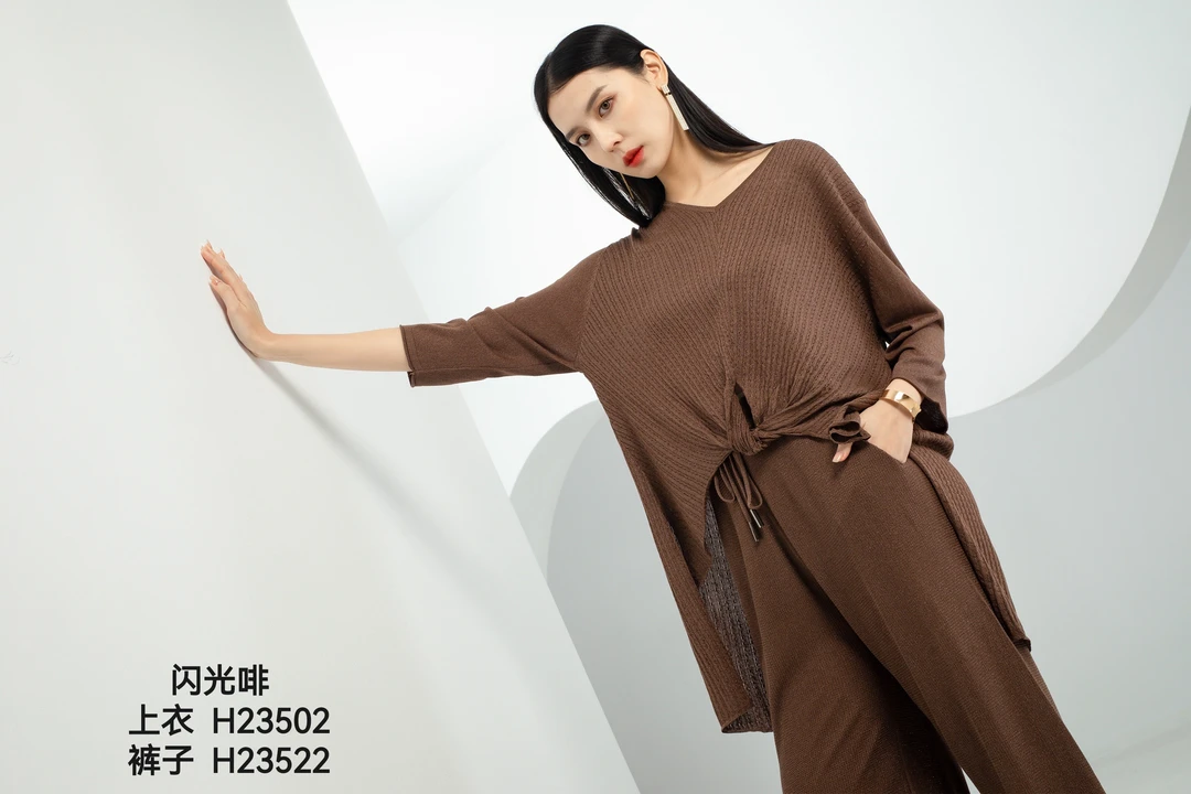 2025夏季新款设计师系列宽松大码针织衫23502