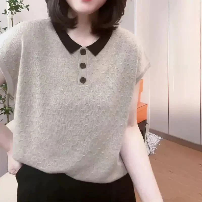 Polo领撞色菱形格纹理三粒扣飞飞袖夏季上衣宽松短袖T恤女翻领