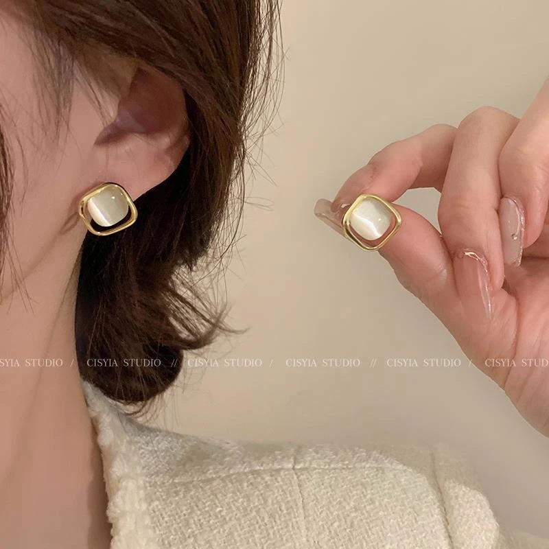 不规则方形耳钉女2024新款爆款耳钉轻奢小众设计感气质耳饰耳环女