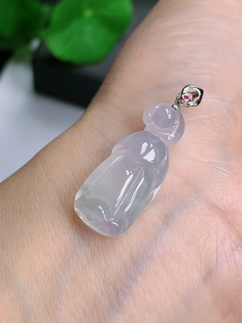 缅甸天然翡翠A货 冰种莲蓬吊坠挂件