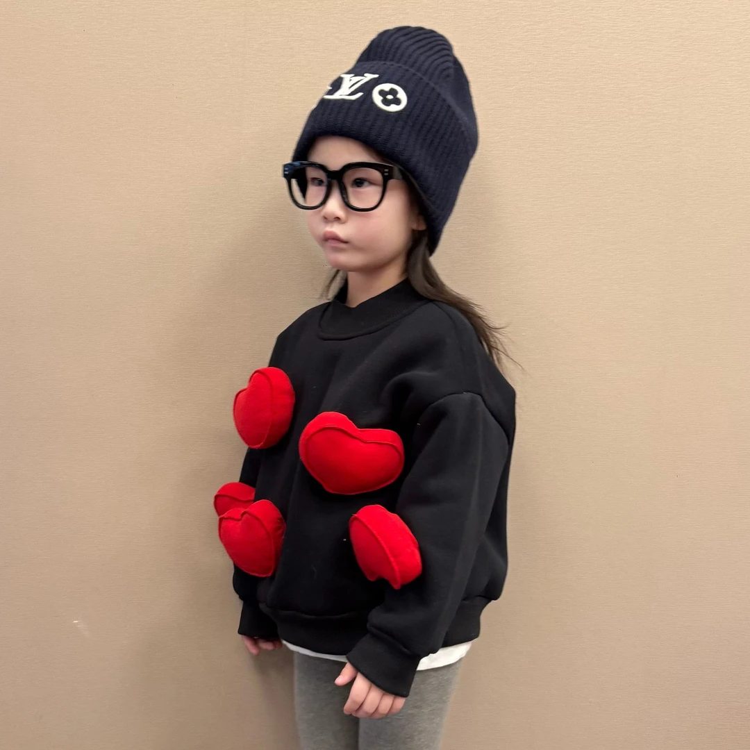 大金定制圣诞系列儿童秋冬新款潮酷立体爱心圆领加绒加厚红色卫衣