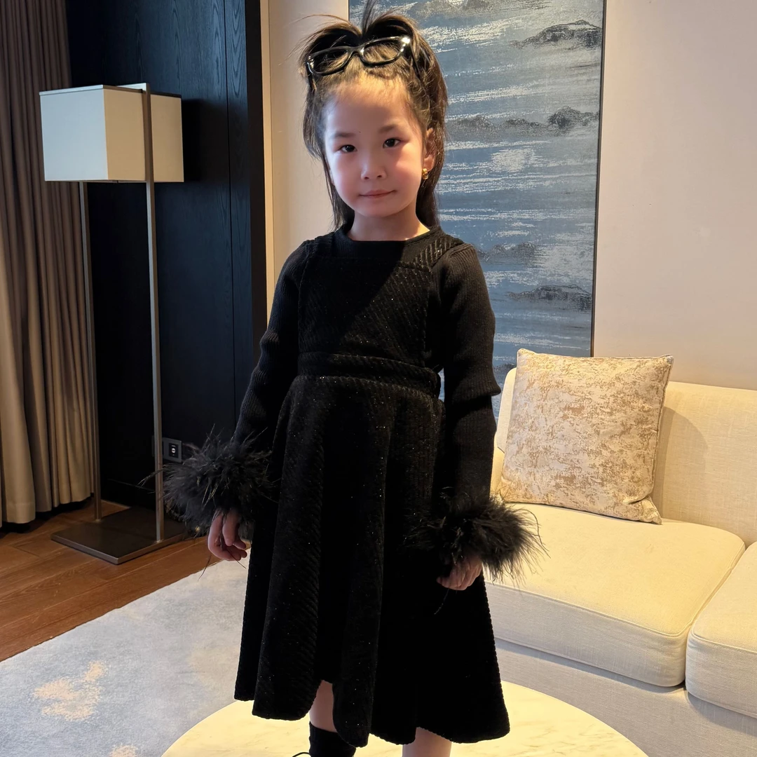 大金定制儿童秋冬新款韩系风奢感黑色洋气百搭冬季搭配连衣裙