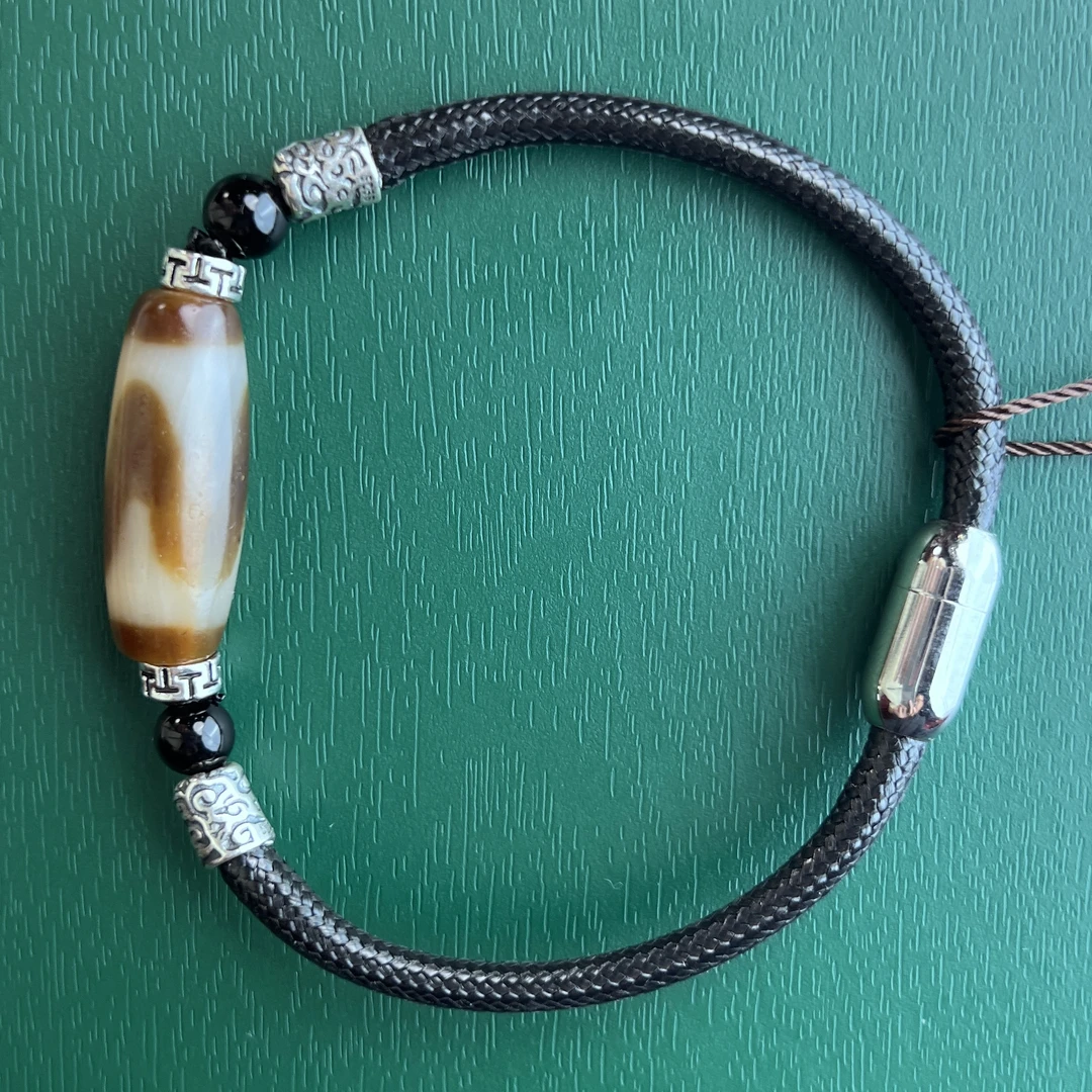 GZ1166 老型虎牙宝珠 磁吸锁扣 手串（925）