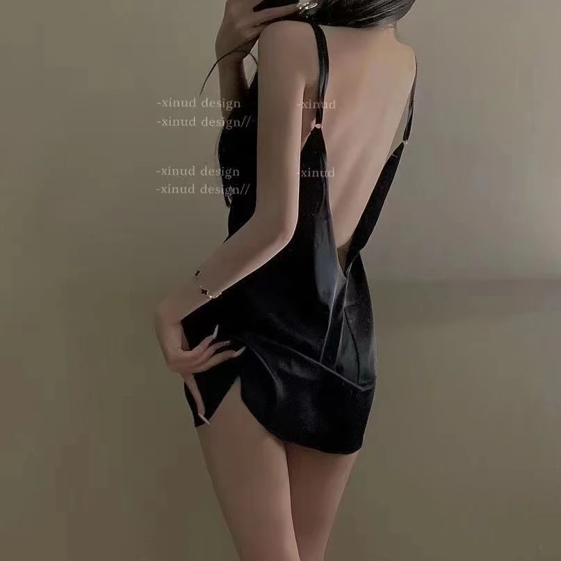 2023新款夏季冰丝睡衣女高级感深V性感吊带露背睡裙居家服女ins风