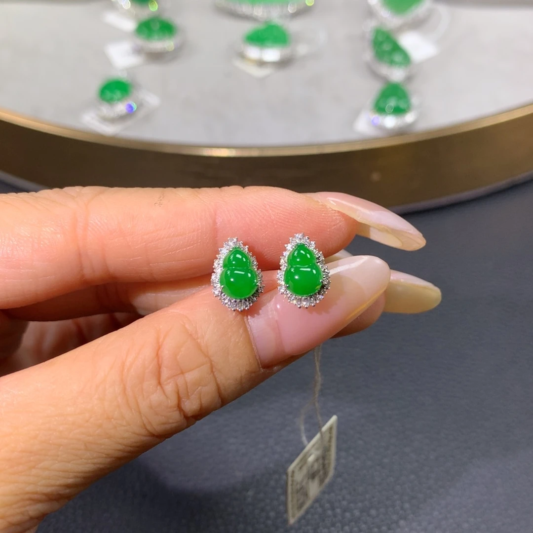 翡翠耳饰18K金镶嵌翡翠