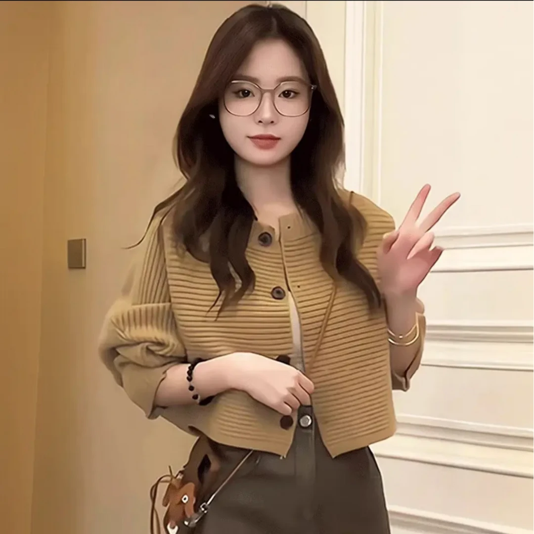 2024长袖秋冬新款蝙蝠衫针织开衫毛衣时尚宽松圆领秋季圆领纯色