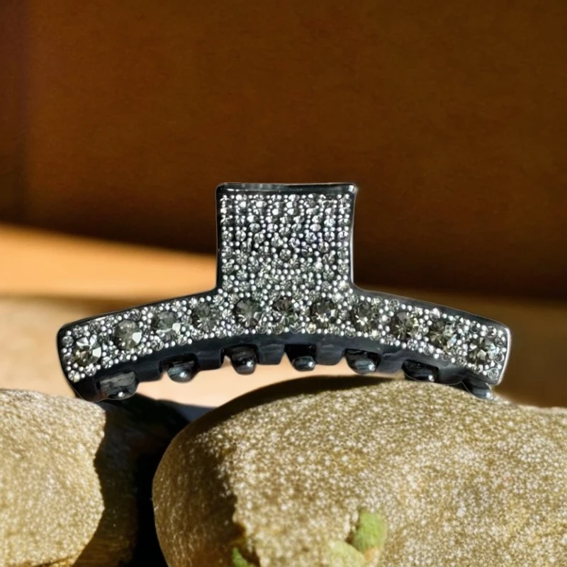 967-高级感满钻黑色丸子头抓夹女发量多后脑勺发夹八字鲨鱼夹中号