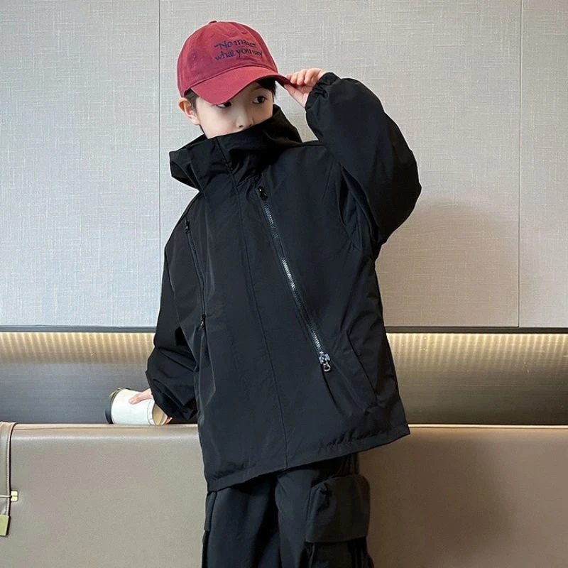 2025新款男大童秋季新款冲锋衣中大童男孩外穿休闲开衫连帽外套潮
