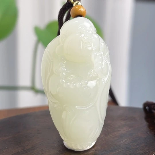 精品新疆和田玉且末米达料弥勒佛吊坠项链挂件（20.9克）精雕手工