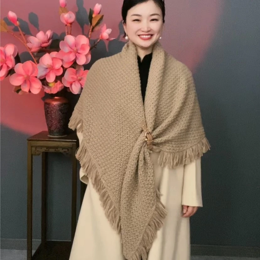 美丝宸秋冬升级版流苏皮扣纯色针织毛线韩版保暖外搭围巾两用加大