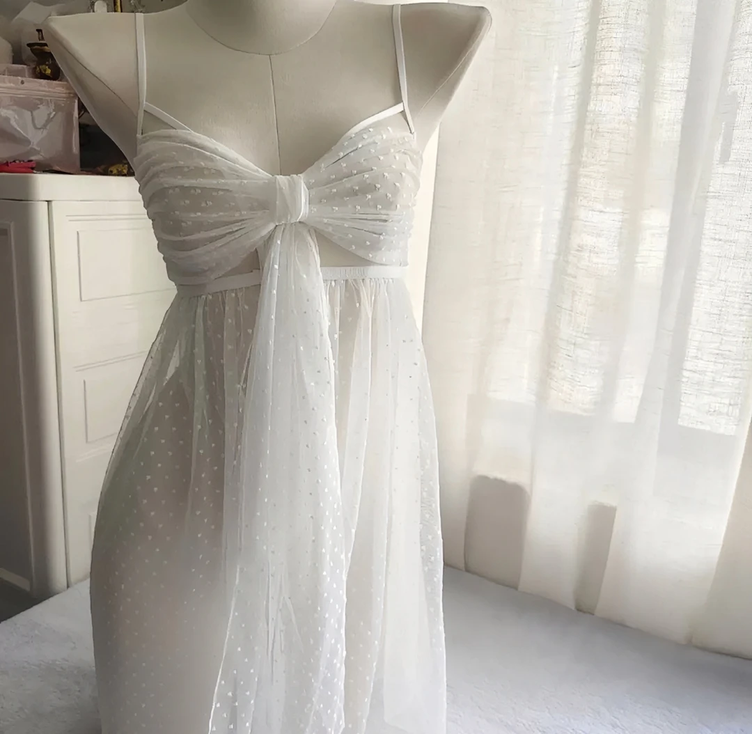 【蜜密】小众白色气质性感蕾丝蝴蝶结绑带镂空吊带纯欲睡裙